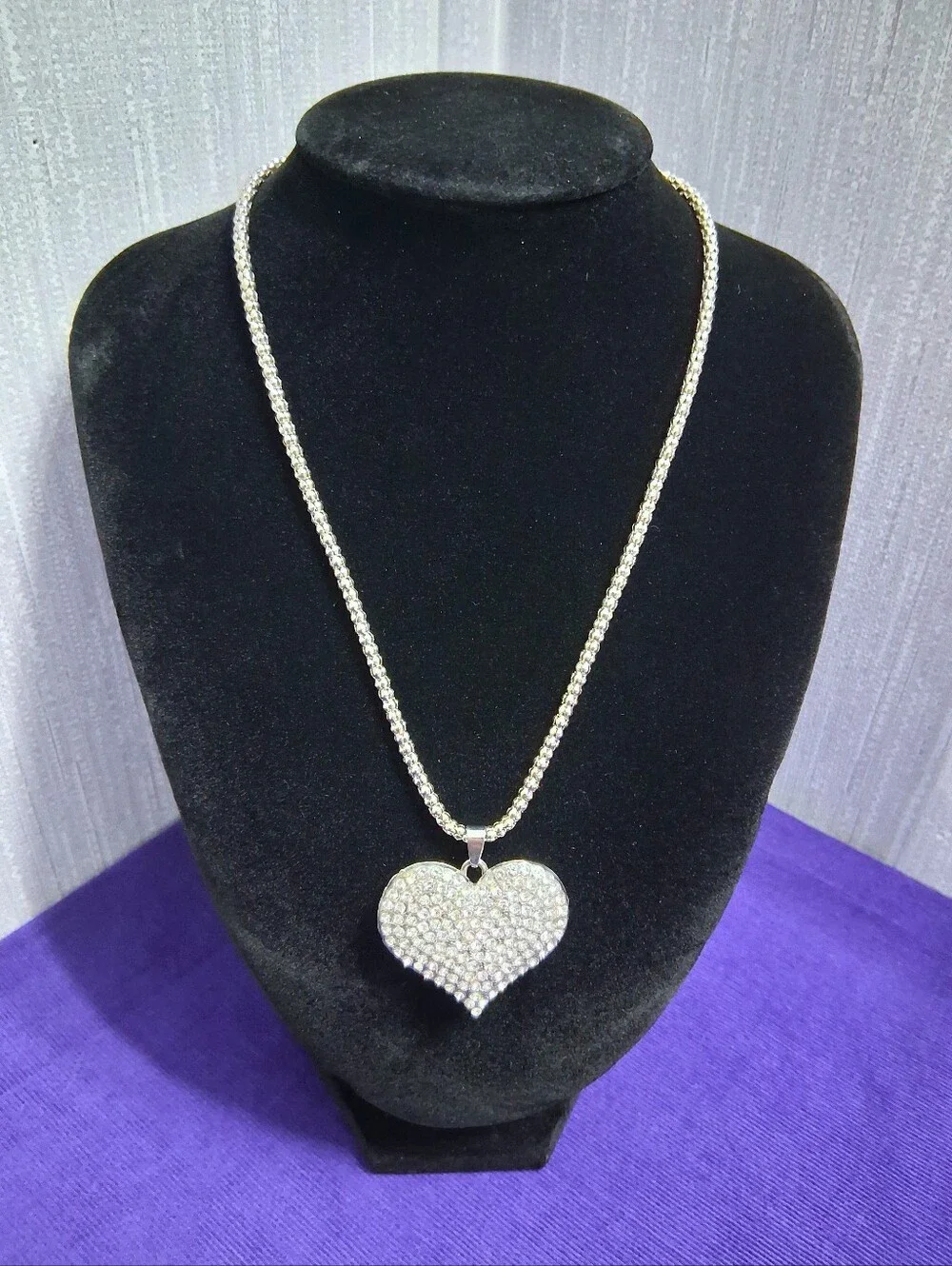 Sparkleheart Necklace Rhinestone Heart With Silvertone Chain